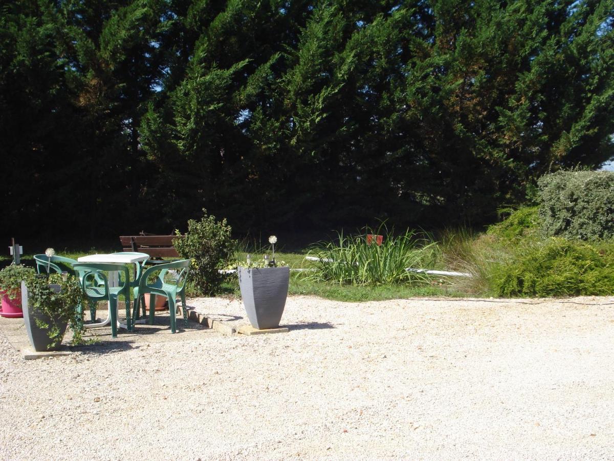 L'Oree Des Bois Dommartin-Les-Cuiseaux Bagian luar foto
